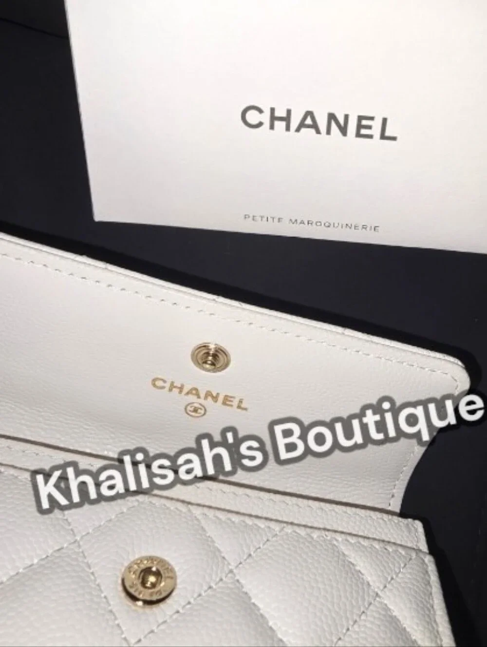 Ultra RARE! CHANEL CAVIAR CLASSIC FLAP CC CRYSTAL LOGO WHITE WALLET CARD CASE